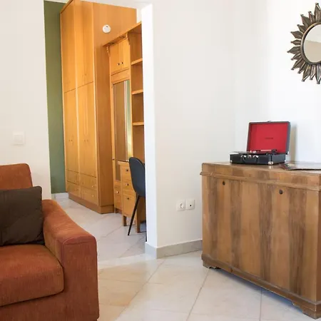 Niochori Heritage: The Pianist *