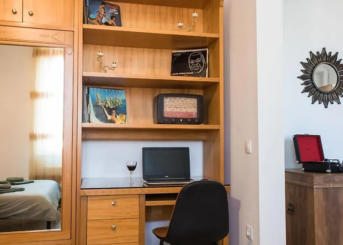 Apartament Niochori Heritage: The Pianist *